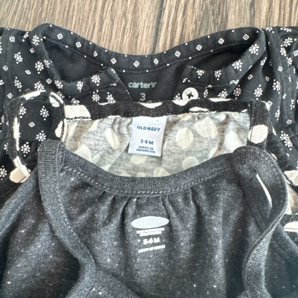 Baby Girl Outfits 3m - 6m Old Navy Carter’s romper shirt pants jumper socks - Picture 8 of 10